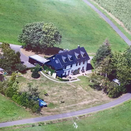 Huegelhaus Appartement Plütscheid