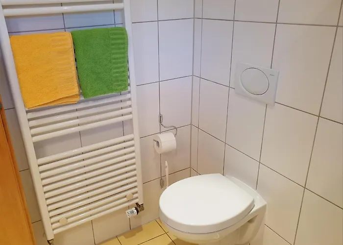 Huegelhaus דירה Plütscheid