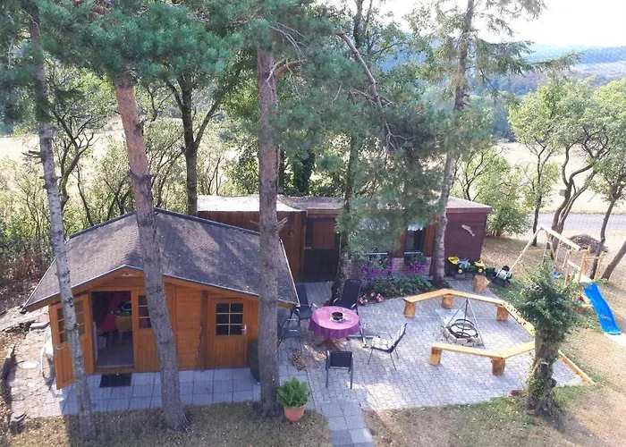 Huegelhaus * Plütscheid